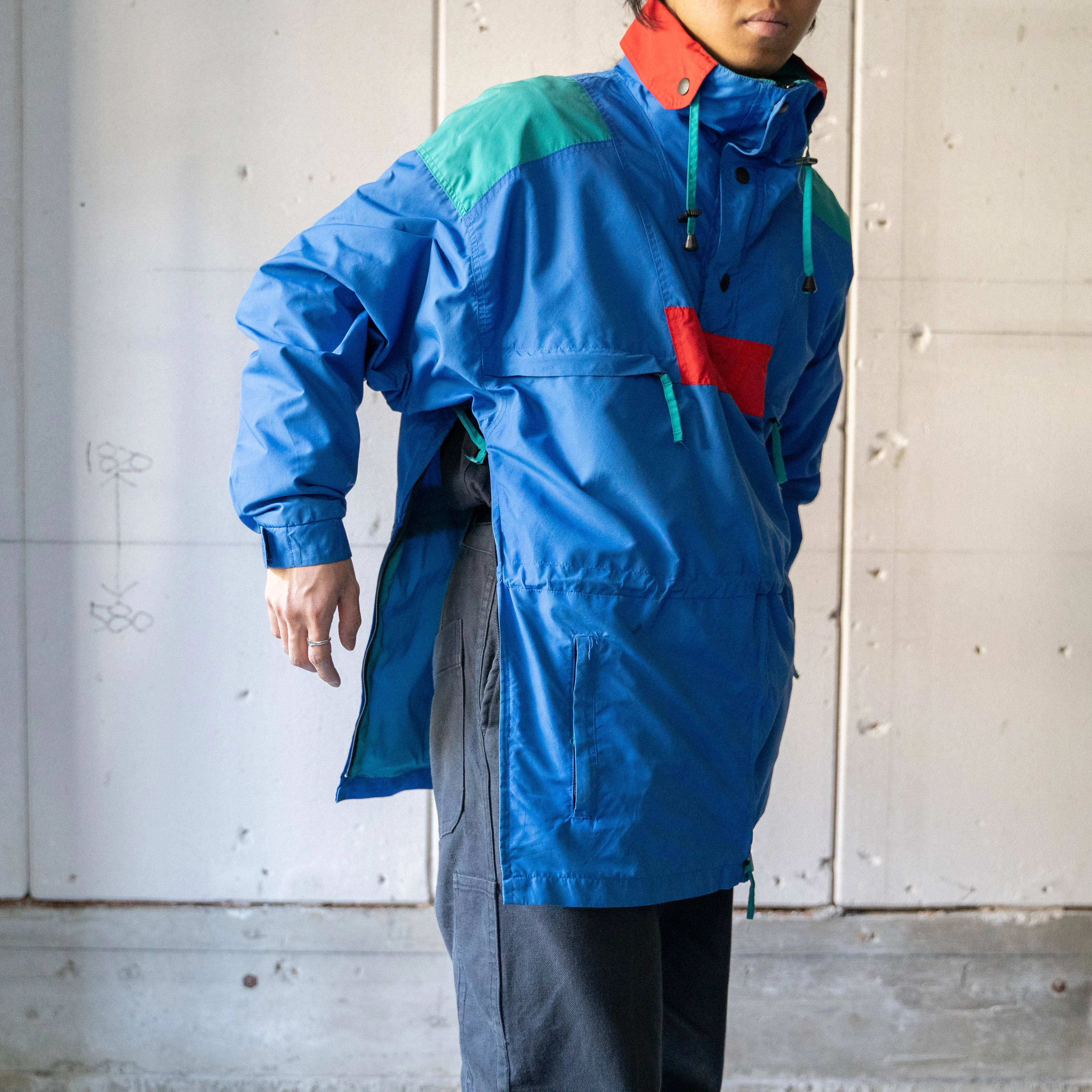 1980-90s Herman's blue × red × emerald green nylon anorak parka