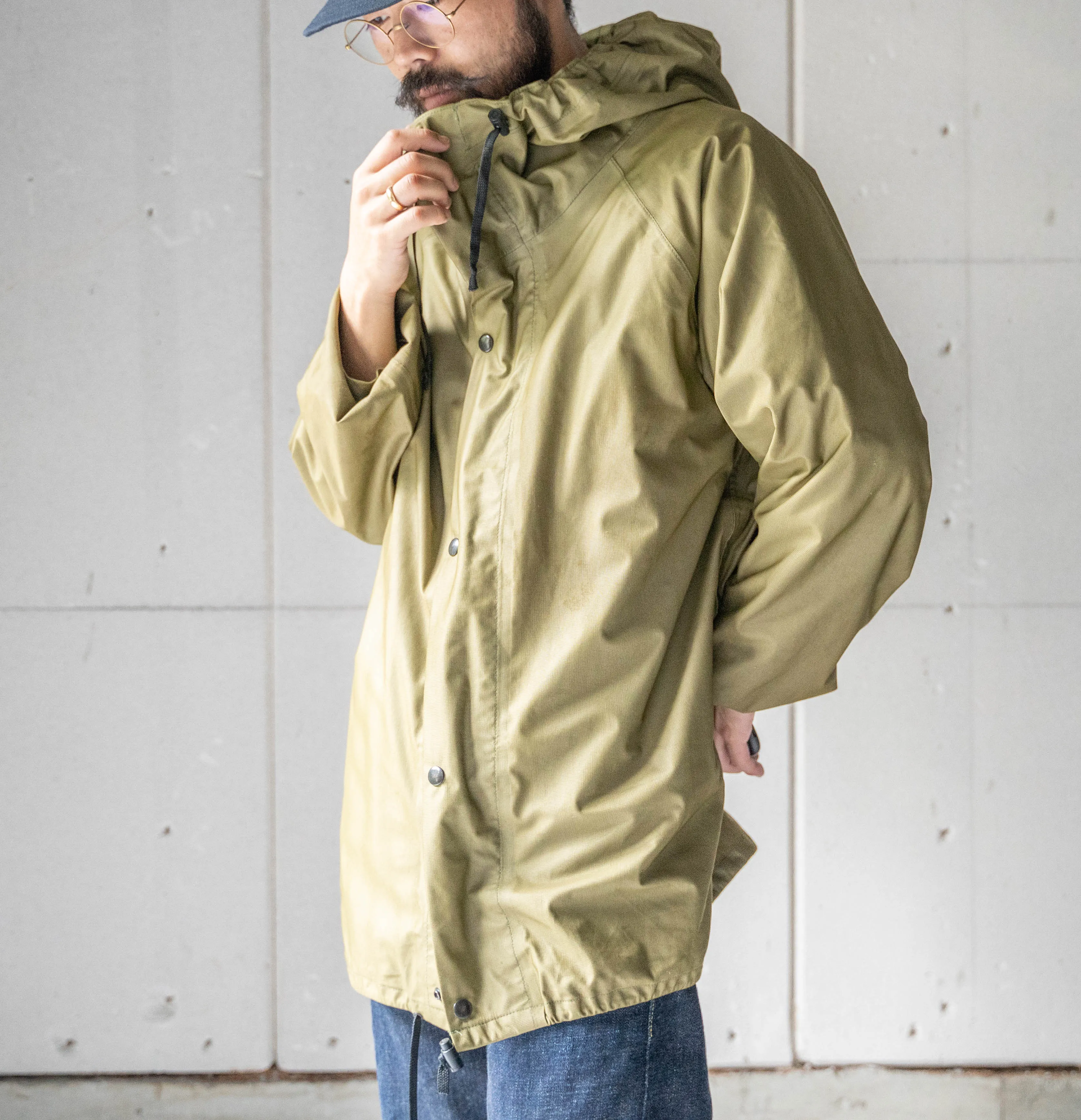 around 1980s khaki color GORE-TEX mountain parka