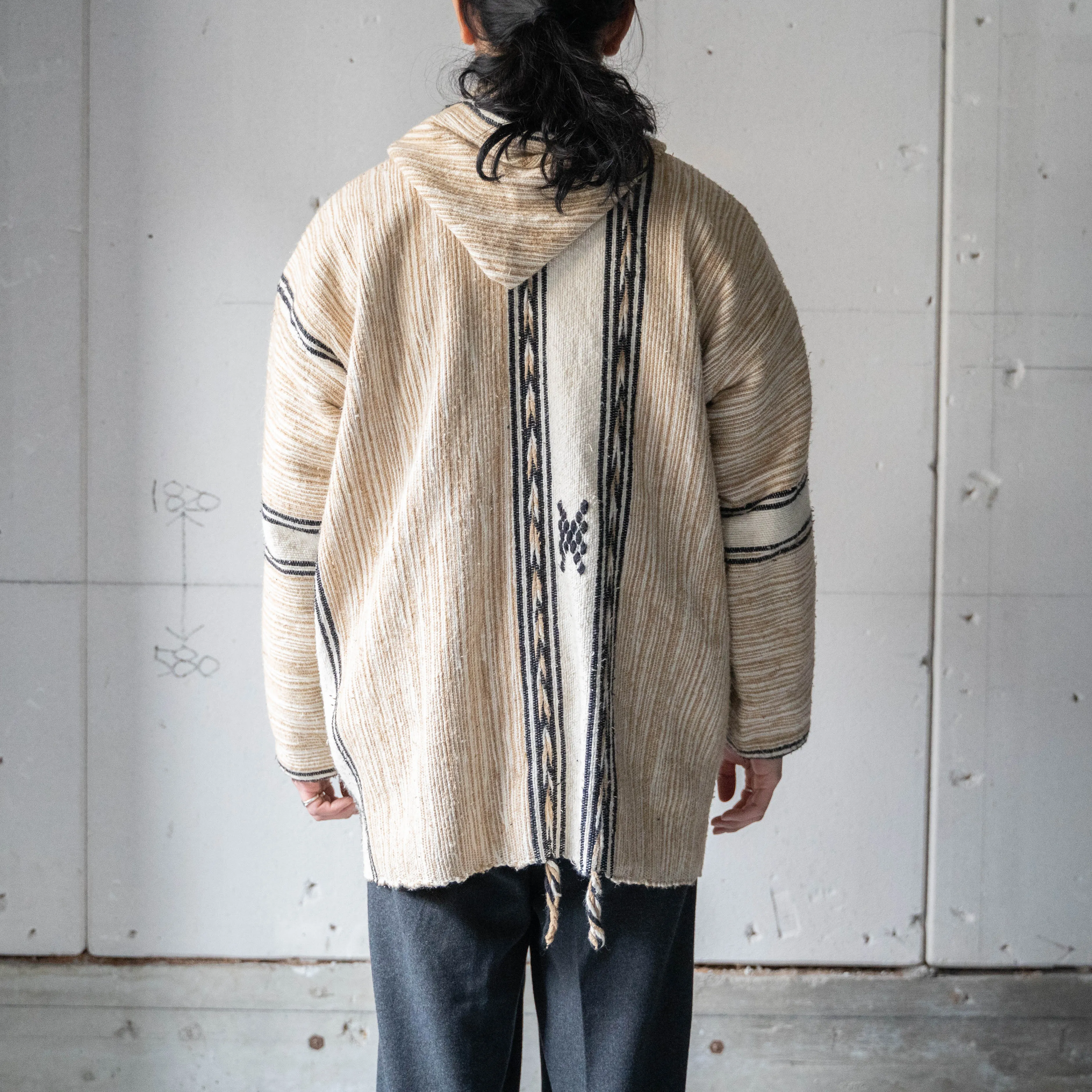 around 1990s ethnic design toggle button parka