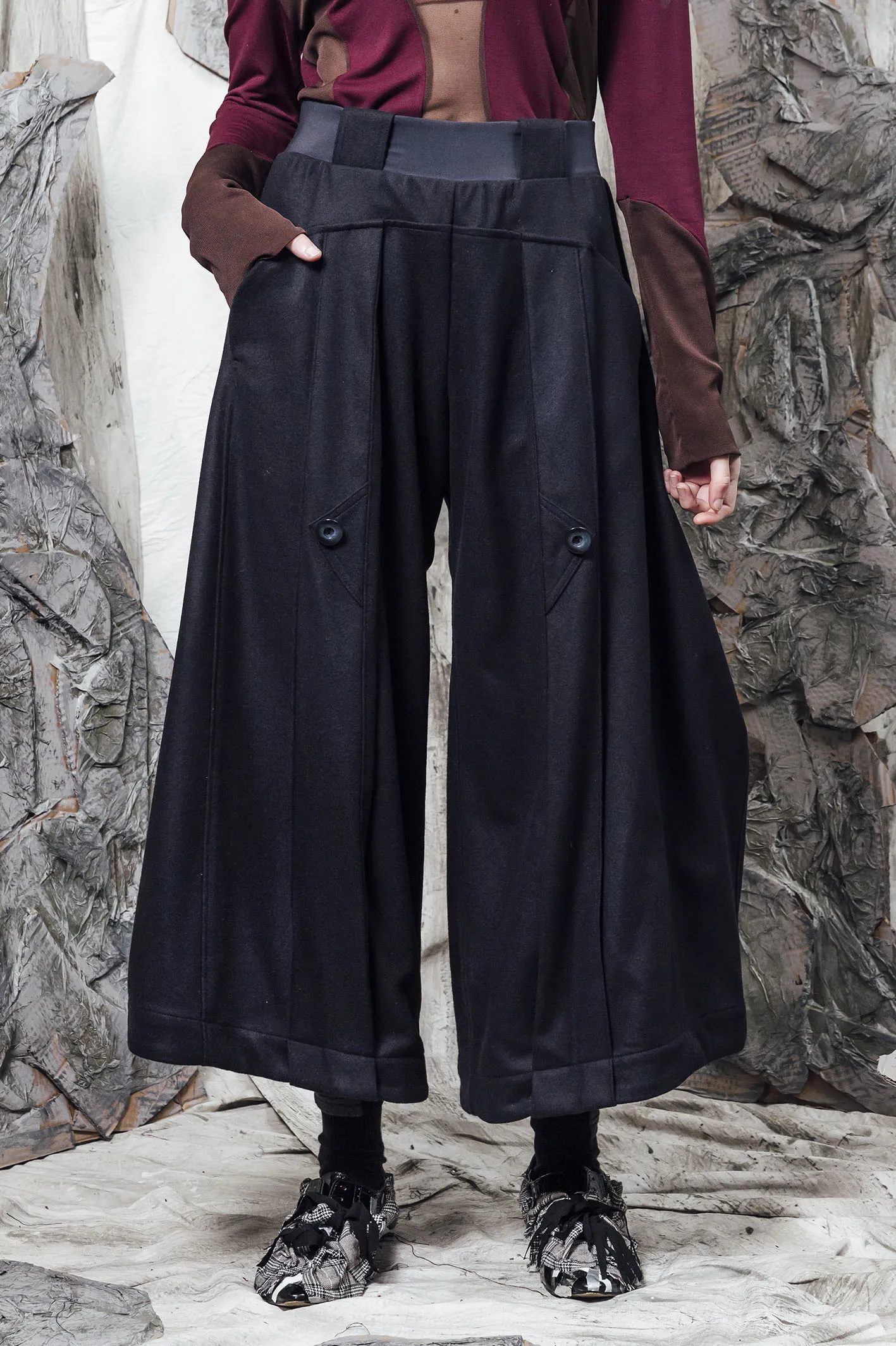 AW24 LYNDON BUTTON FLARE PANTS - DEEP INK