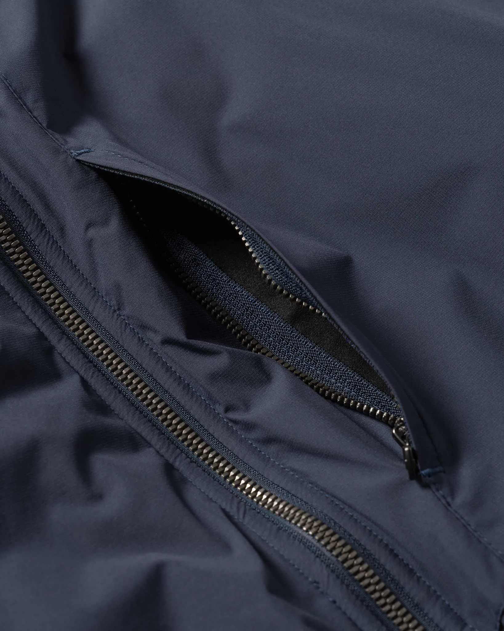 Logan Parka - GORE-TEX WINDSTOPPER® 2L Nylon Ripstop / Primaloft® Navy