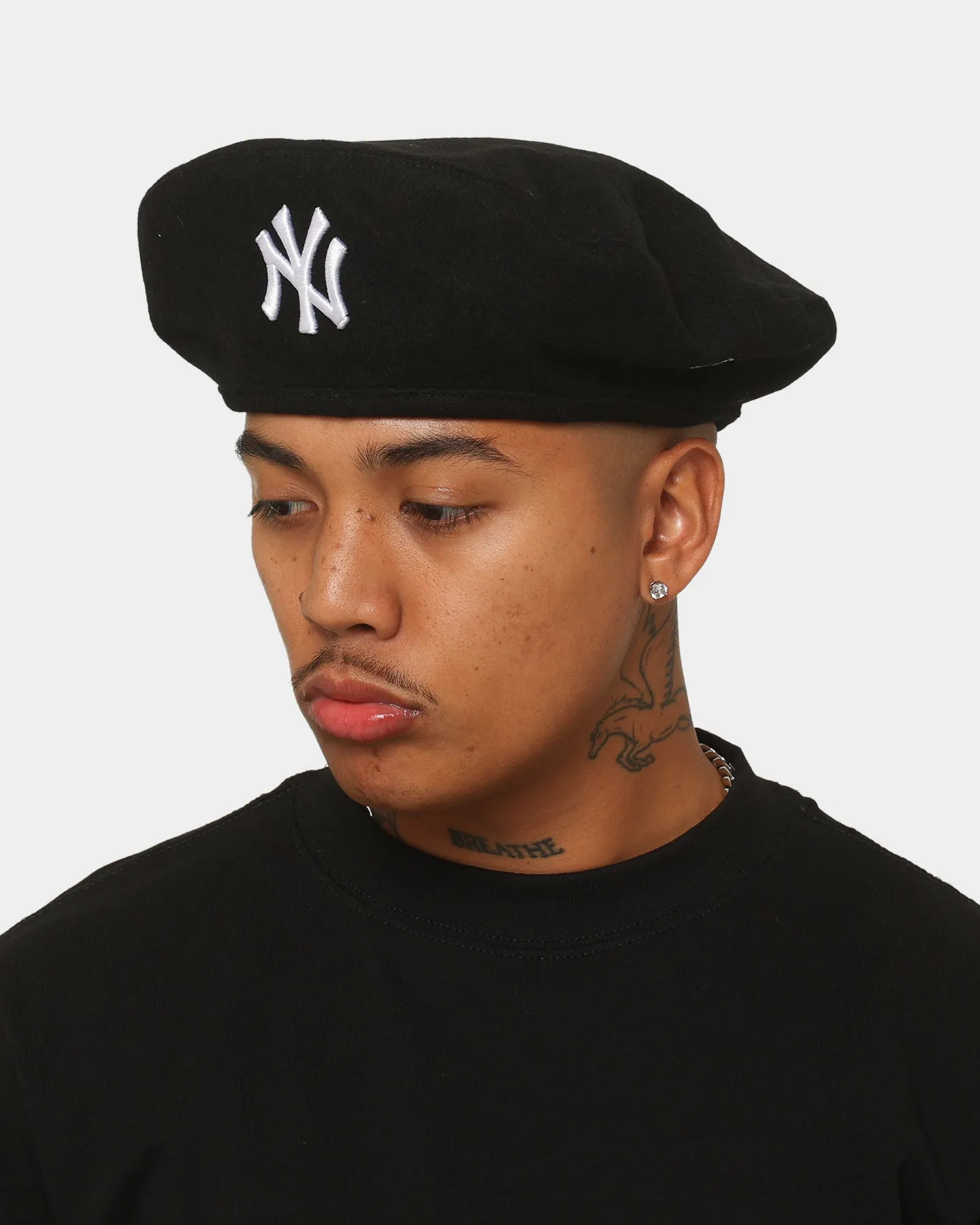 New Era New York Yankees 'Black Melton Wool' Beret Black/White