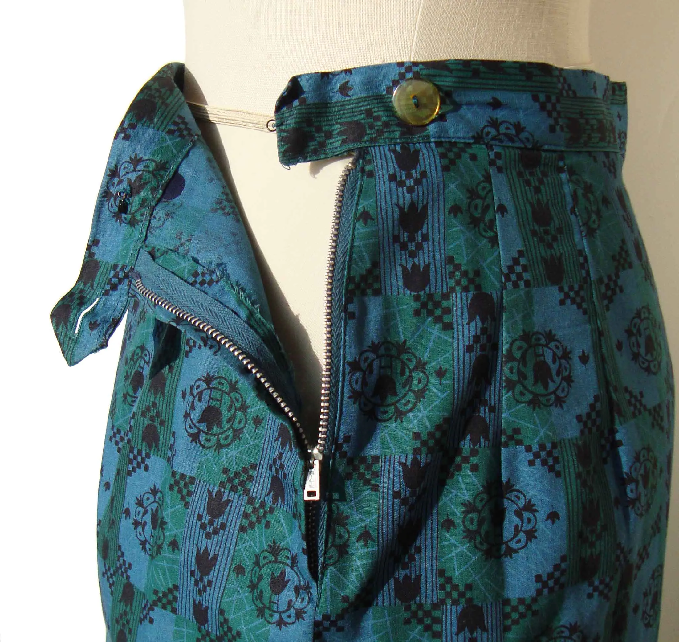 Vintage Ladies Suit Modernist Blue Green Bolero Jacket & Skirt M / L