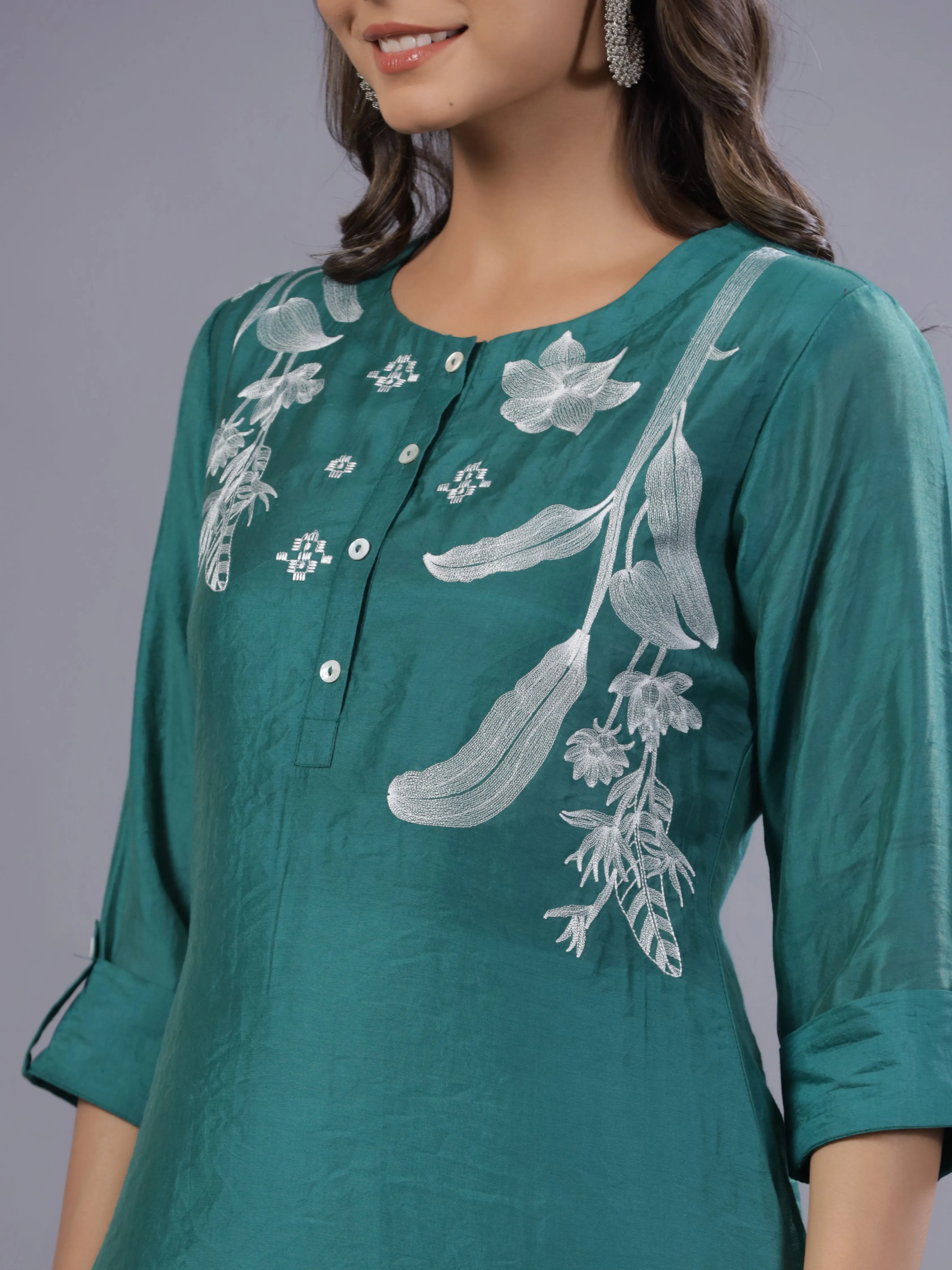 Women Green Chanderi Embroidered A-Line Tunic